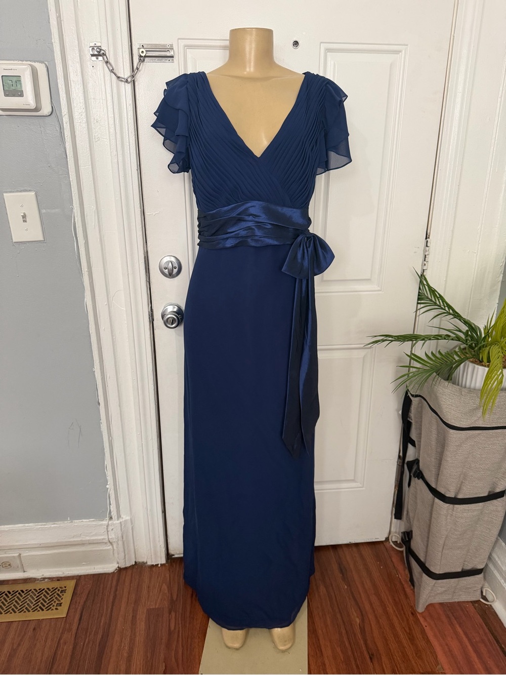 Elegant Navy V-Neck Maxi Dress with Satin Waist Tie